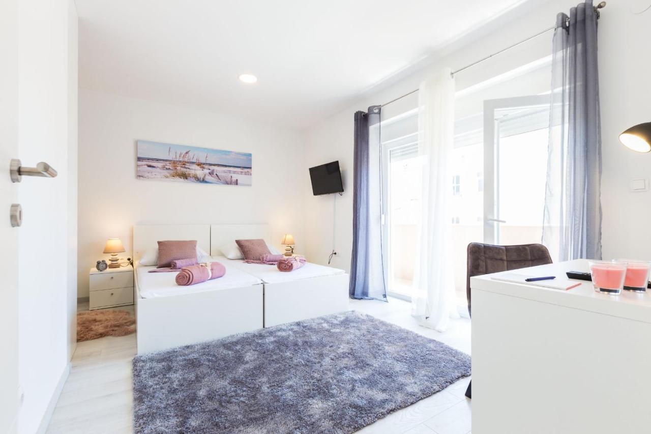 2Sis 2 Apartments 자다르 외부 사진