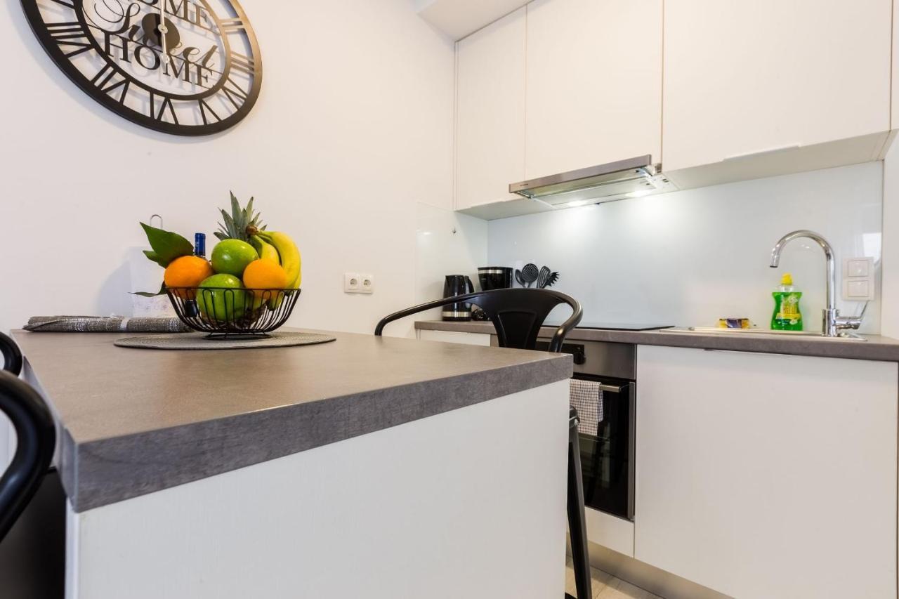 2Sis 2 Apartments 자다르 외부 사진