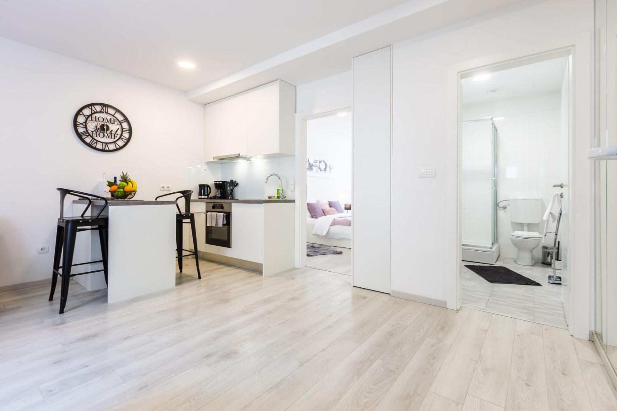 2Sis 2 Apartments 자다르 객실 사진